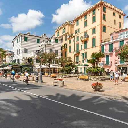 2 Bedroom Stunning In *