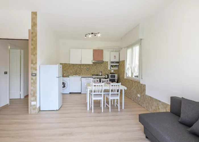 2 Bedroom Stunning In * Rapallo