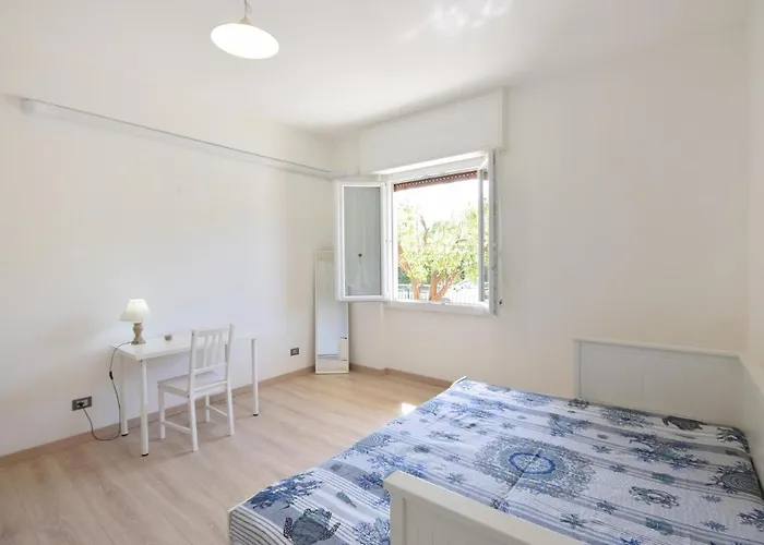 2 Bedroom Stunning In Apartament *