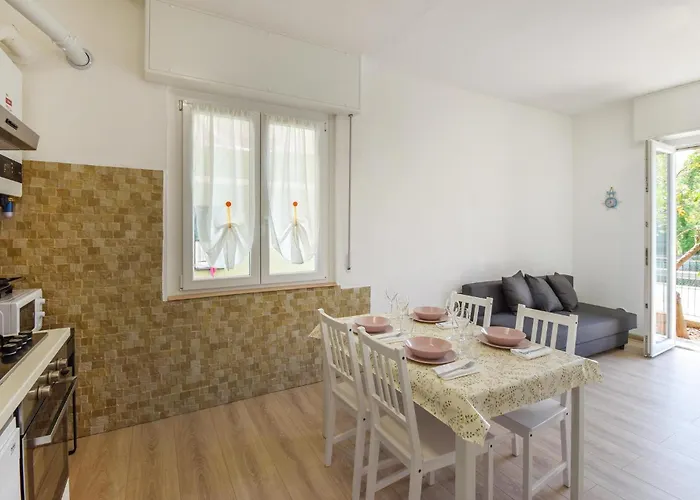 Apartament 2 Bedroom Stunning In Rapallo